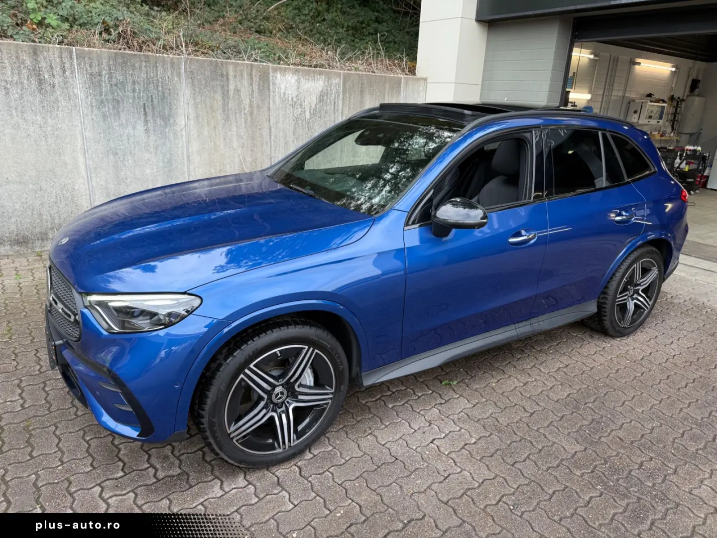 MERCEDES-BENZ GLC 200 AMG PREMIUM    4MATIC NAPPA 1 OF 1
