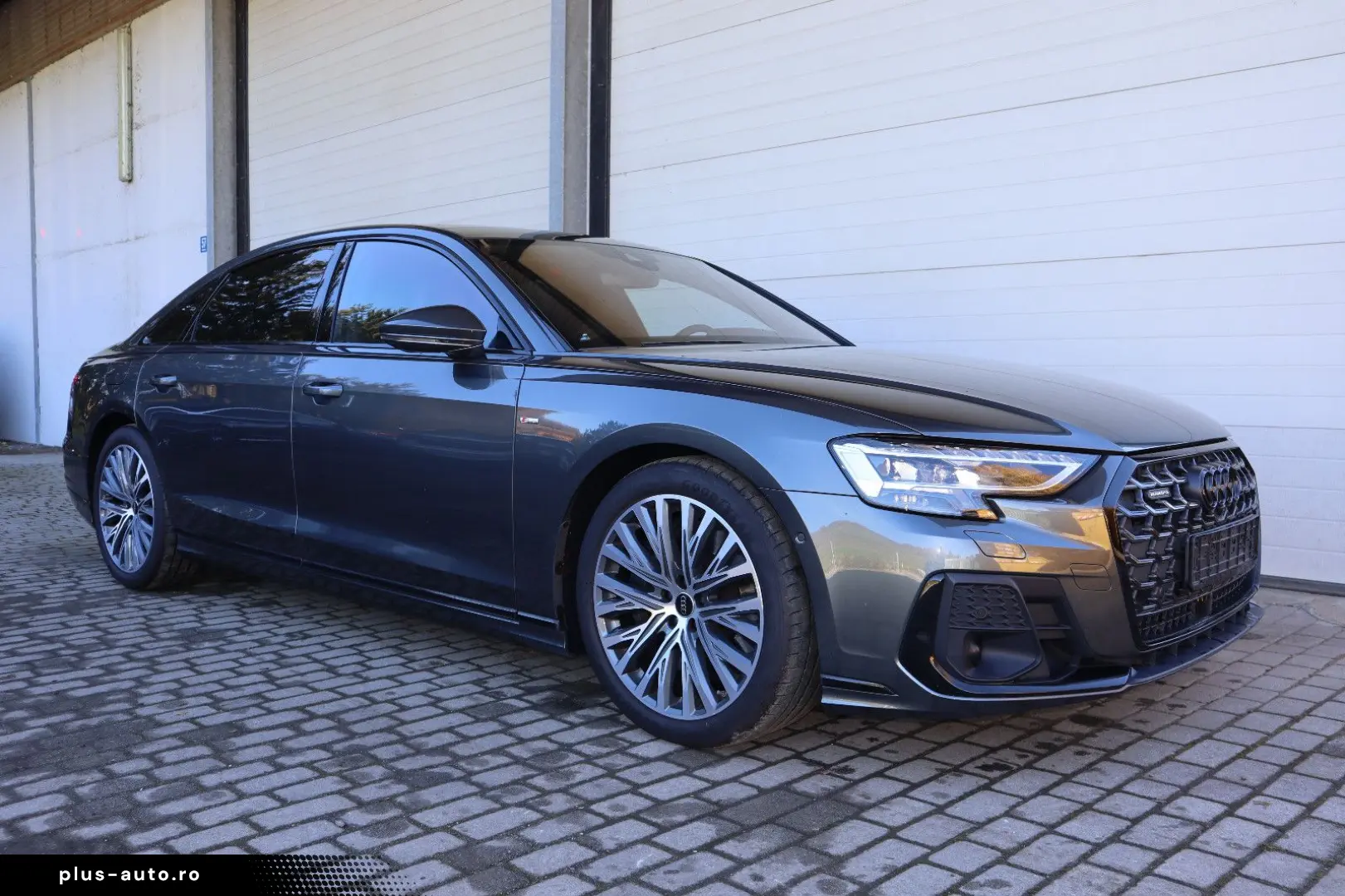 AUDI A8L 60 TFSIe lang exclusive B&O