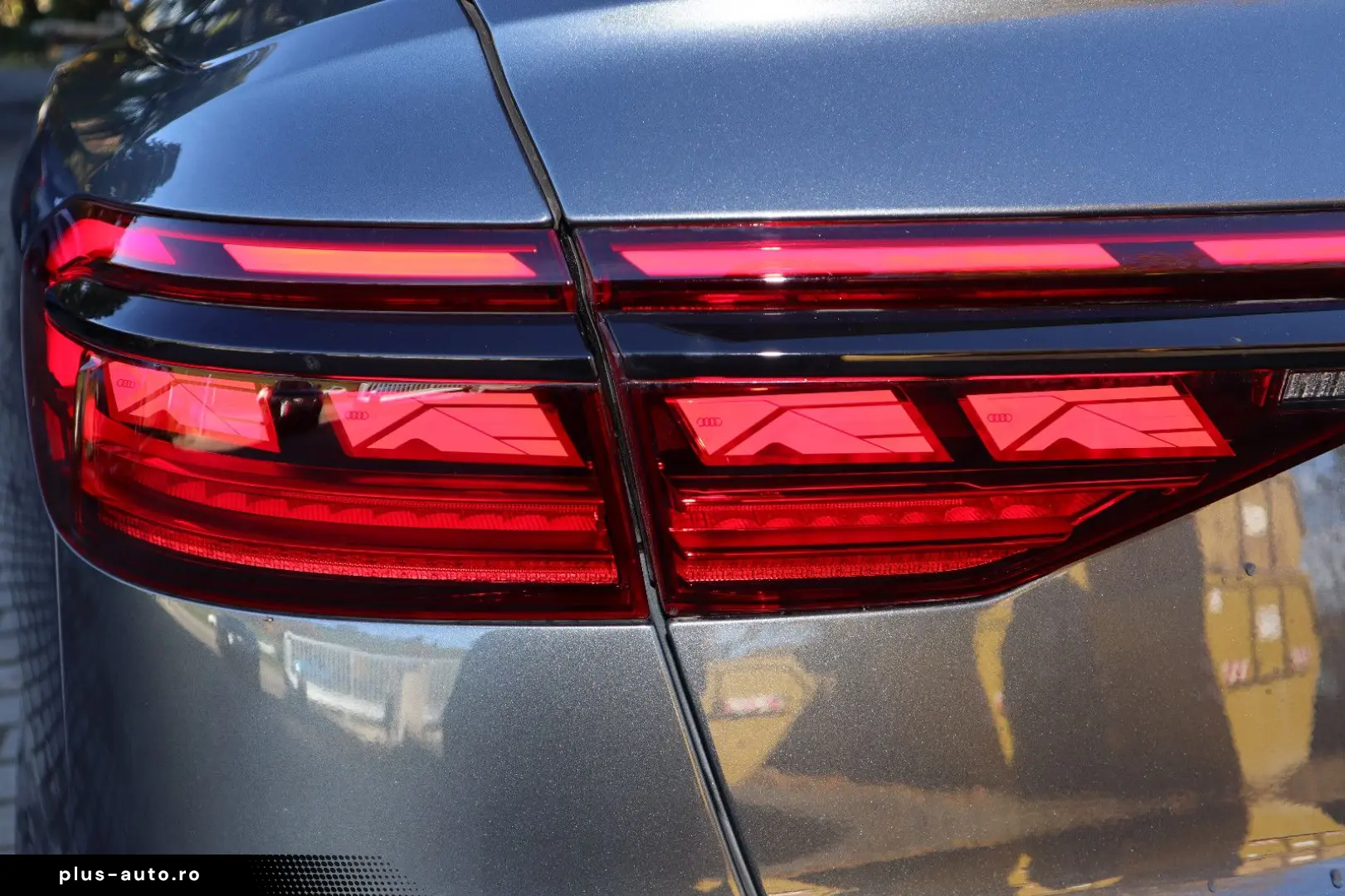 AUDI A8L 60 TFSIe lang exclusive B&O