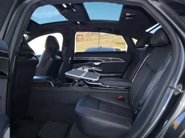 AUDI A8L 60 TFSIe lang exclusive B&O