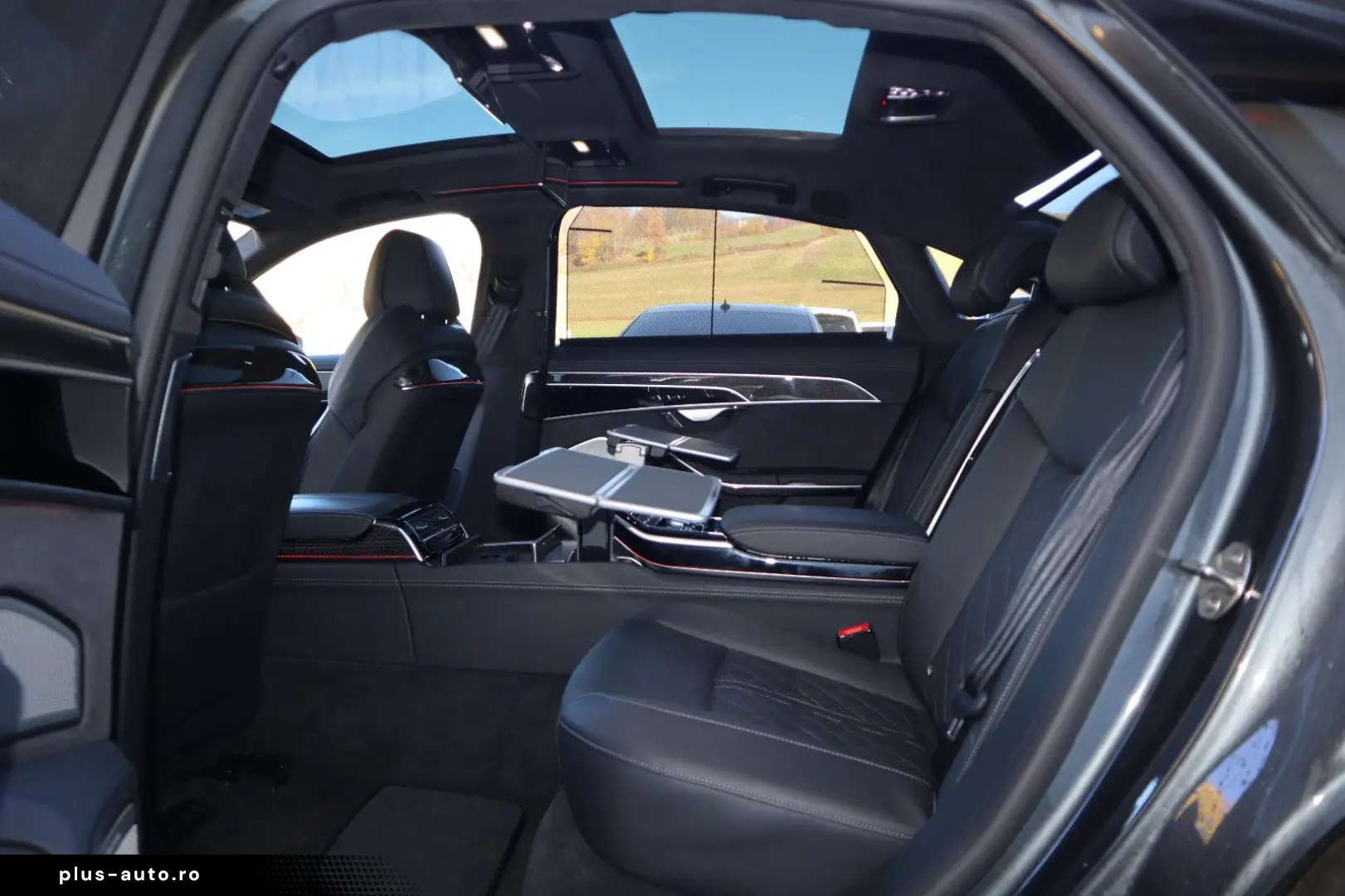 AUDI A8L 60 TFSIe lang exclusive B&O