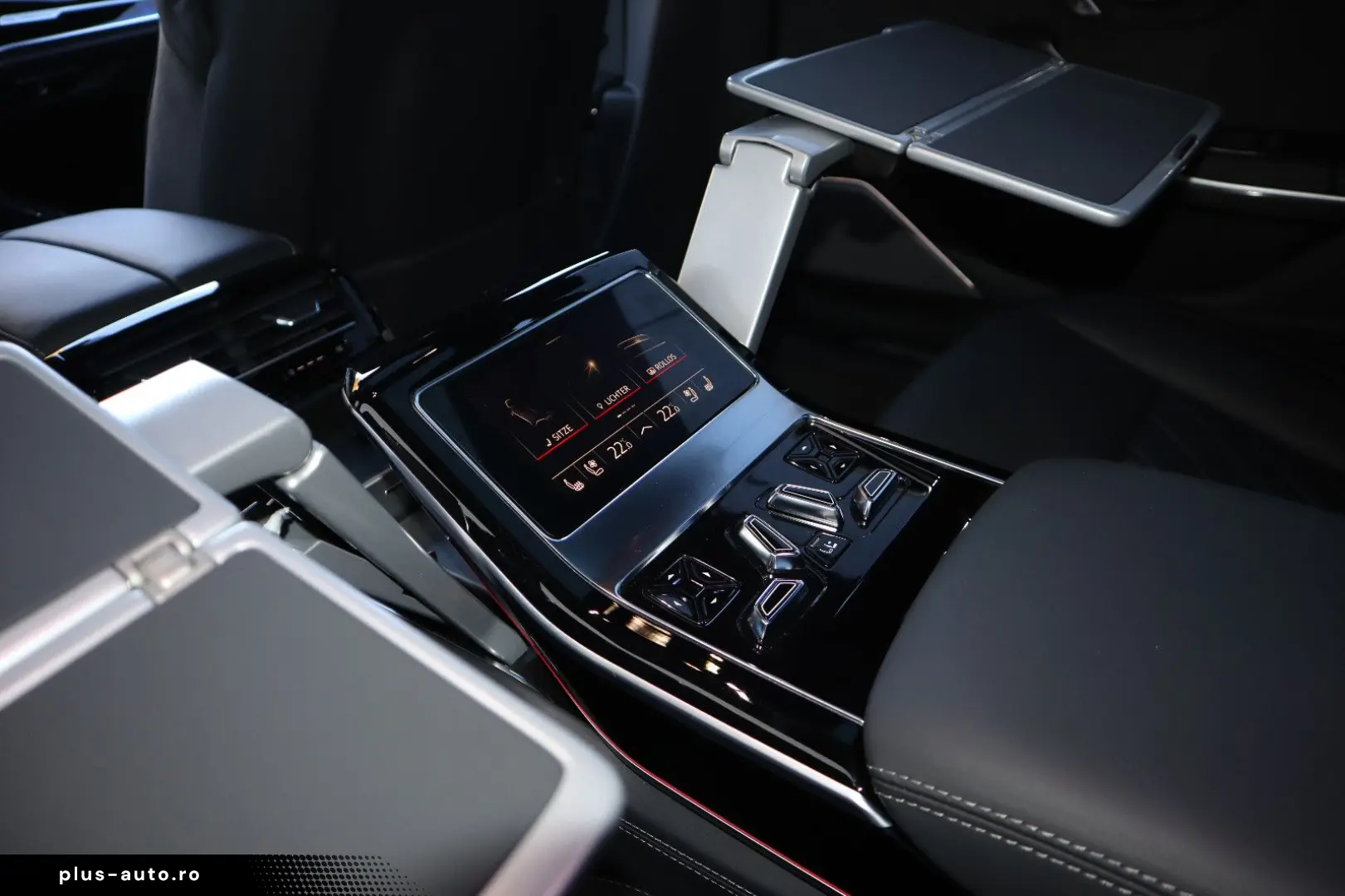 AUDI A8L 60 TFSIe lang exclusive B&O