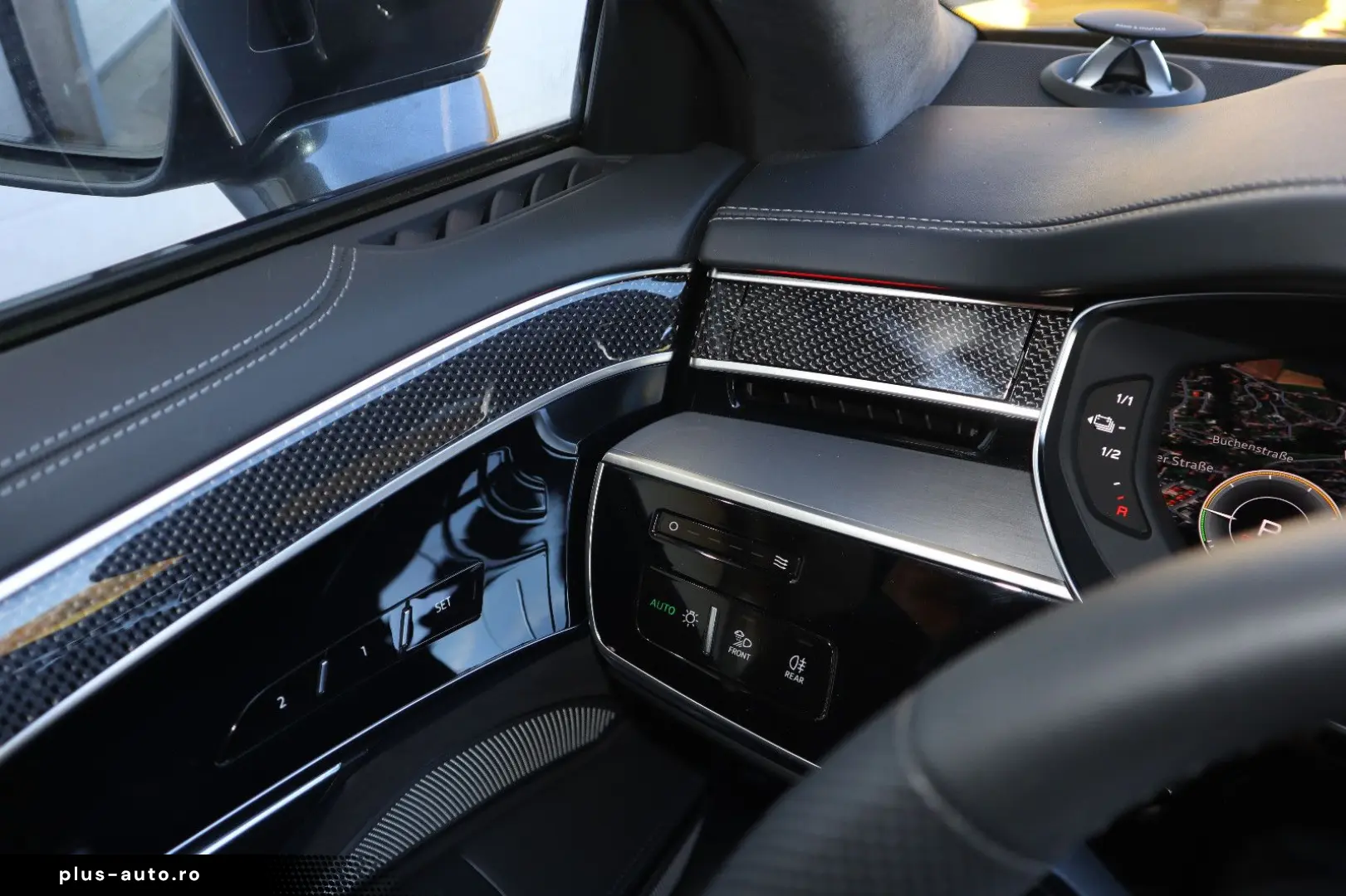 AUDI A8L 60 TFSIe lang exclusive B&O