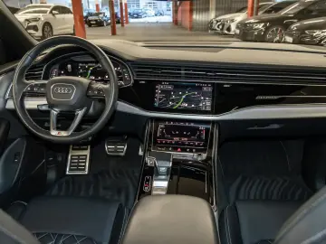 AUDI Q8 50 TDI quattro competition AHK Pano 23''