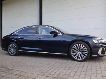 AUDI A8L 60 TFSIe Lang EXCLUSIVE UNICAT