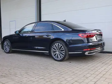 AUDI A8L 60 TFSIe Lang EXCLUSIVE UNICAT