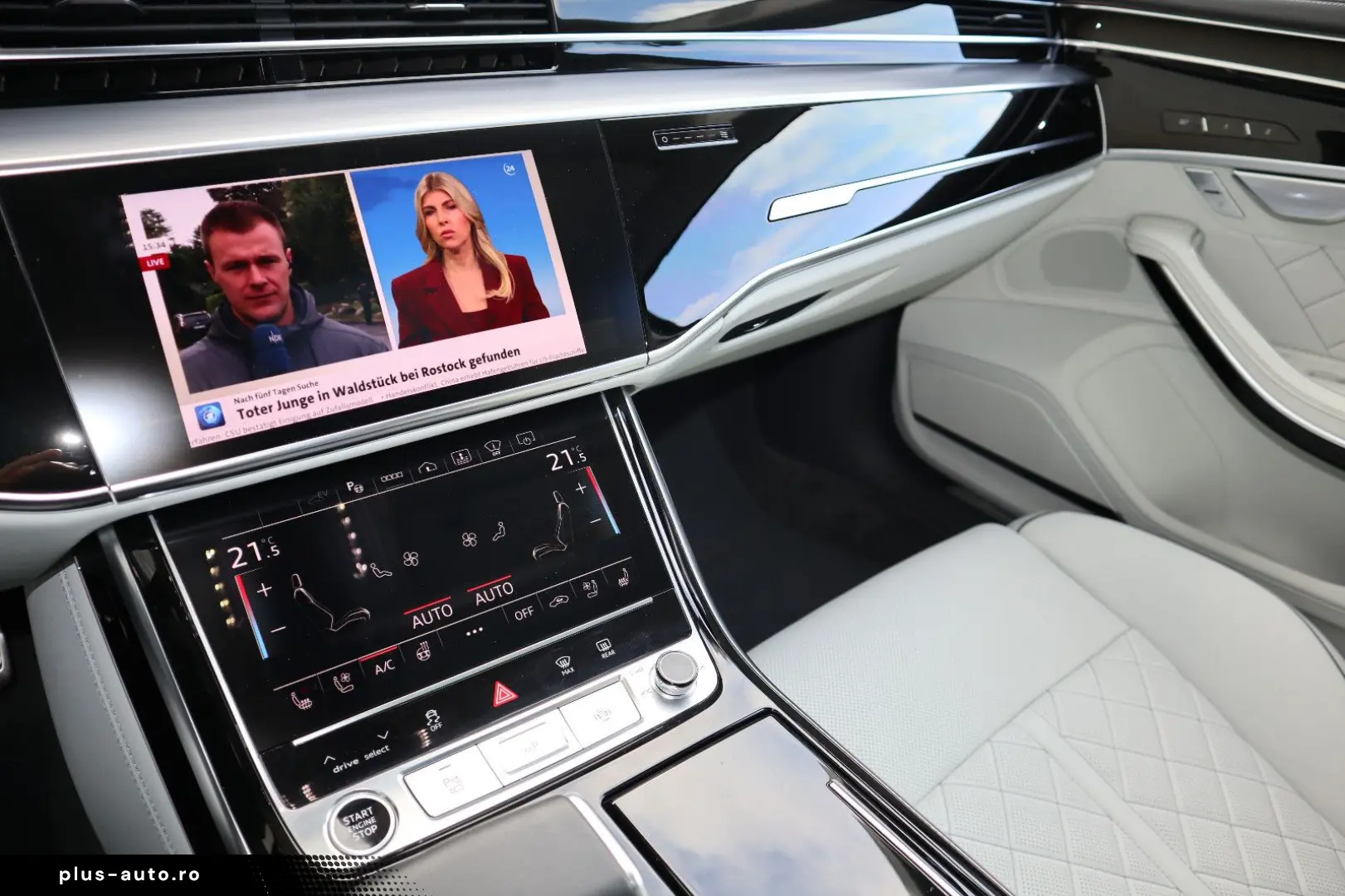 AUDI A8L 60 TFSIe Lang EXCLUSIVE UNICAT