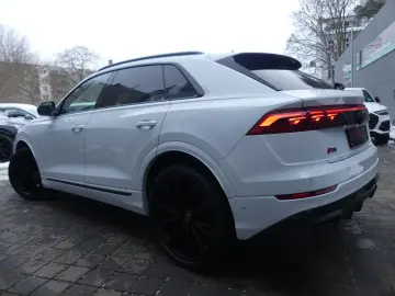 AUDI Q8 50 TDI quattro S-Line PANO STNDHZ S-SITZE HUD