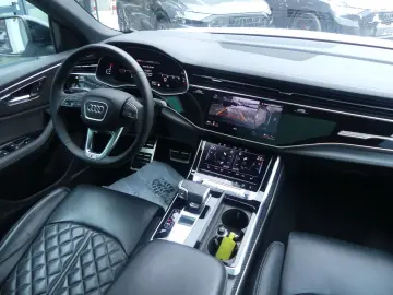 AUDI Q8 50 TDI quattro S-Line PANO STNDHZ S-SITZE HUD