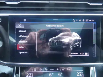 AUDI Q8 50 TDI quattro S-Line PANO STNDHZ S-SITZE HUD