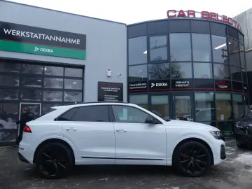 AUDI Q8 50 TDI quattro S-Line PANO STNDHZ S-SITZE HUD