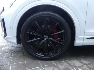 AUDI Q8 50 TDI quattro S-Line PANO STNDHZ S-SITZE HUD