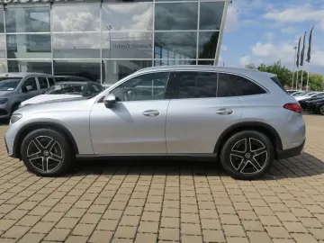 MERCEDES-BENZ GLC 220 d 4M AMG Line Advanced Pano-Dach AHK