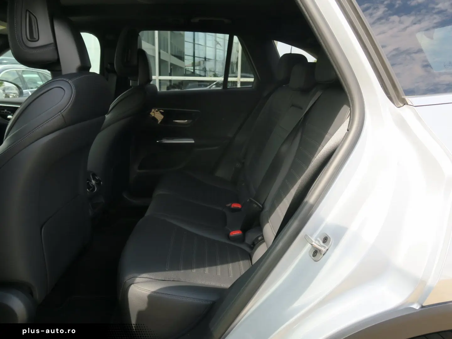 MERCEDES-BENZ GLC 220 d 4M AMG Line Advanced Pano-Dach AHK