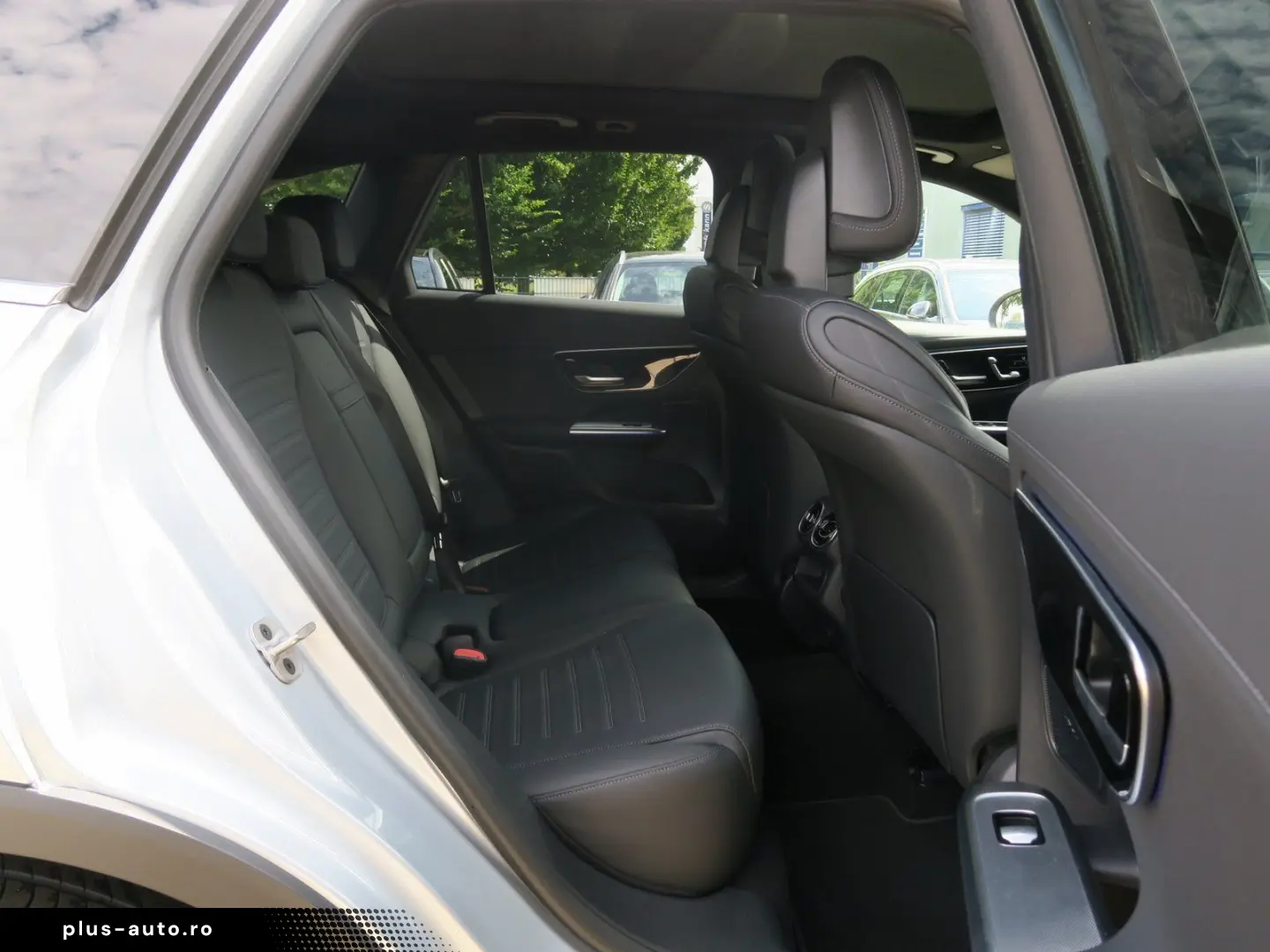 MERCEDES-BENZ GLC 220 d 4M AMG Line Advanced Pano-Dach AHK