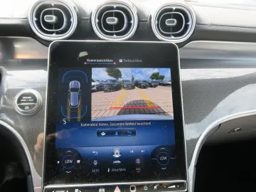 MERCEDES-BENZ GLC 220 d 4M AMG Line Advanced Pano-Dach AHK