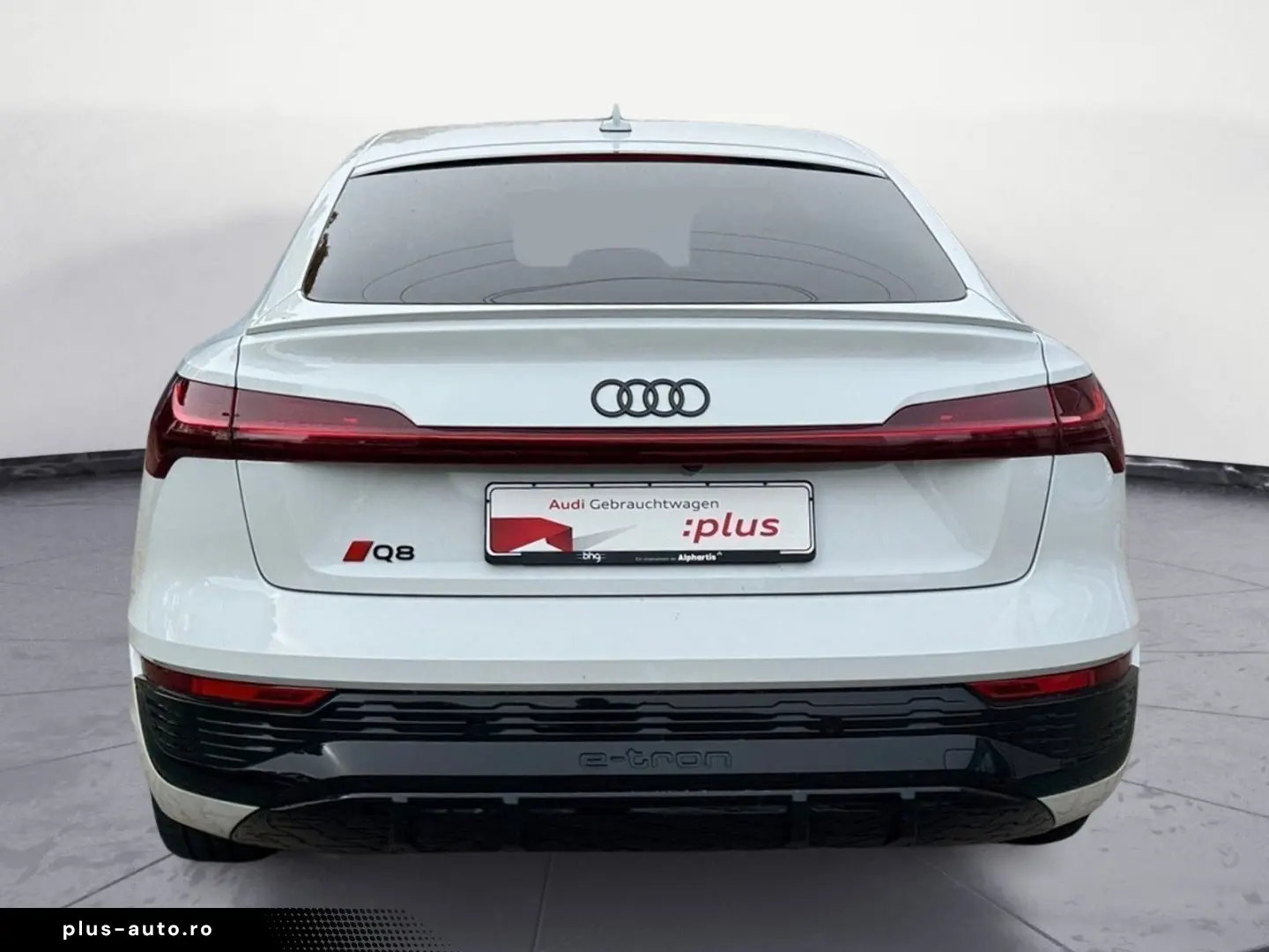 AUDI Q8 Sportback 55 e-tron S-line Matrix AHK Pano AC