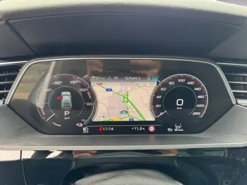 AUDI Q8 Sportback 55 e-tron S-line Matrix AHK Pano AC