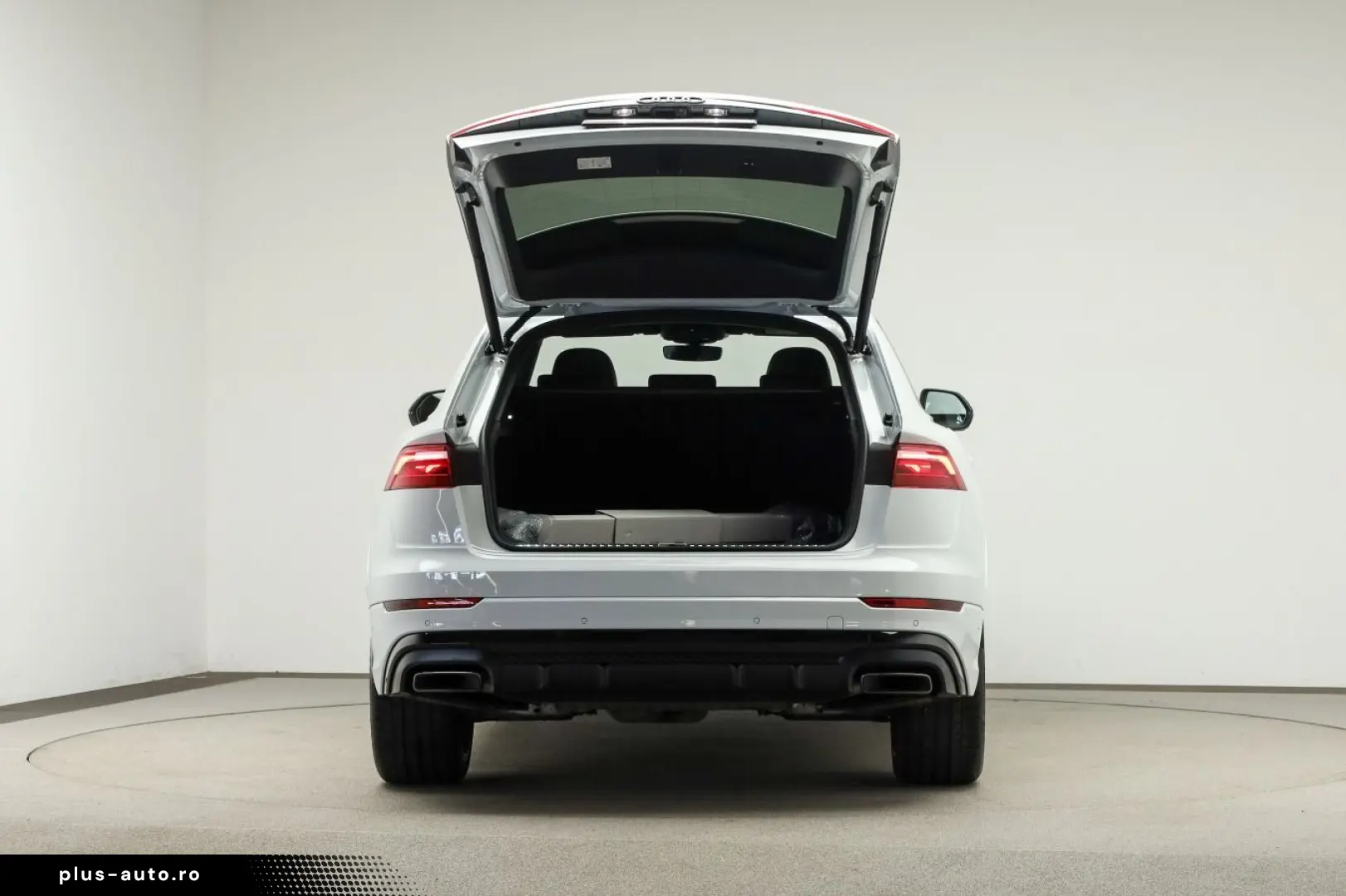 AUDI Q8 55 TFSI 2 x S line Pano Assist Matrix B&O