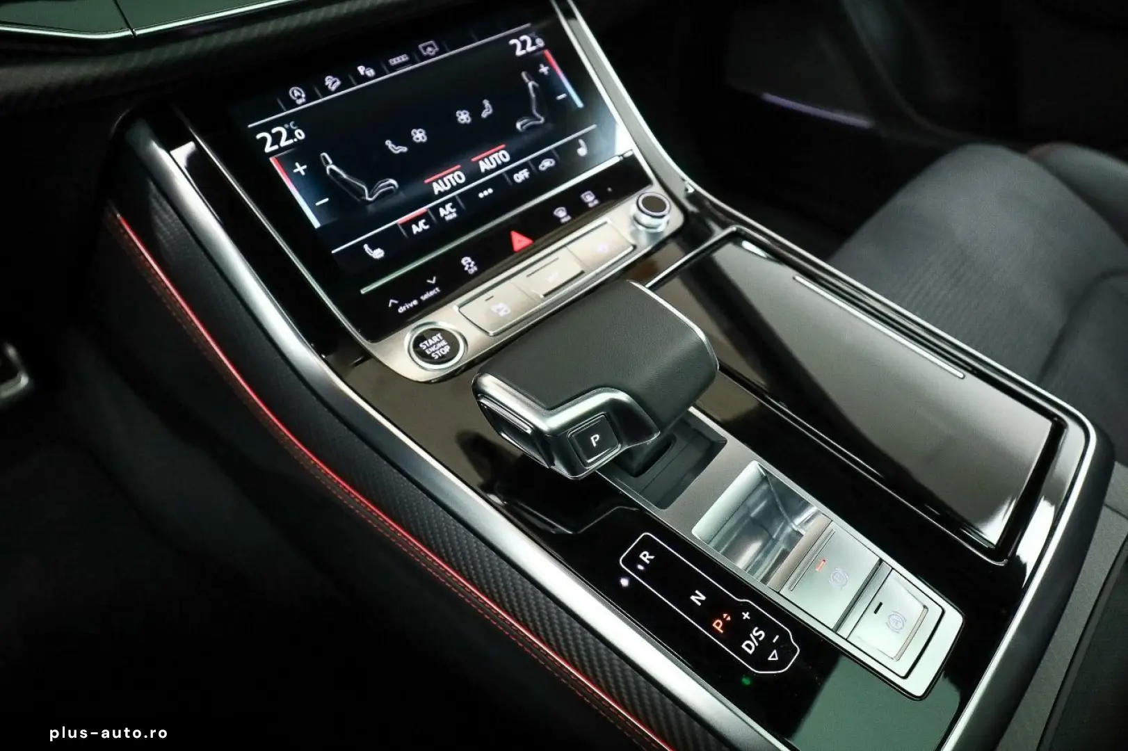 AUDI Q8 55 TFSI 2 x S line Pano Assist Matrix B&O