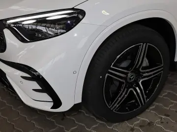 MERCEDES-BENZ GLC 220 d 4M AMG MBUX 360  DIG-LED AHK&hellip;