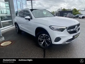 MERCEDES-BENZ GLC 300 e 4M Avantgarde Pano LEDER Memory AHK