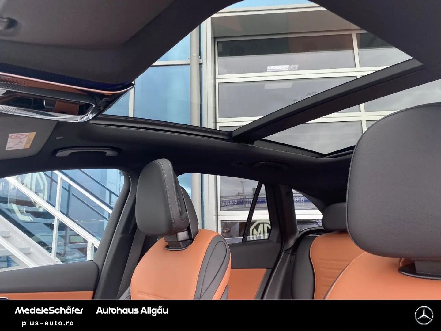 MERCEDES-BENZ GLC 300 e 4M Avantgarde Pano LEDER Memory AHK