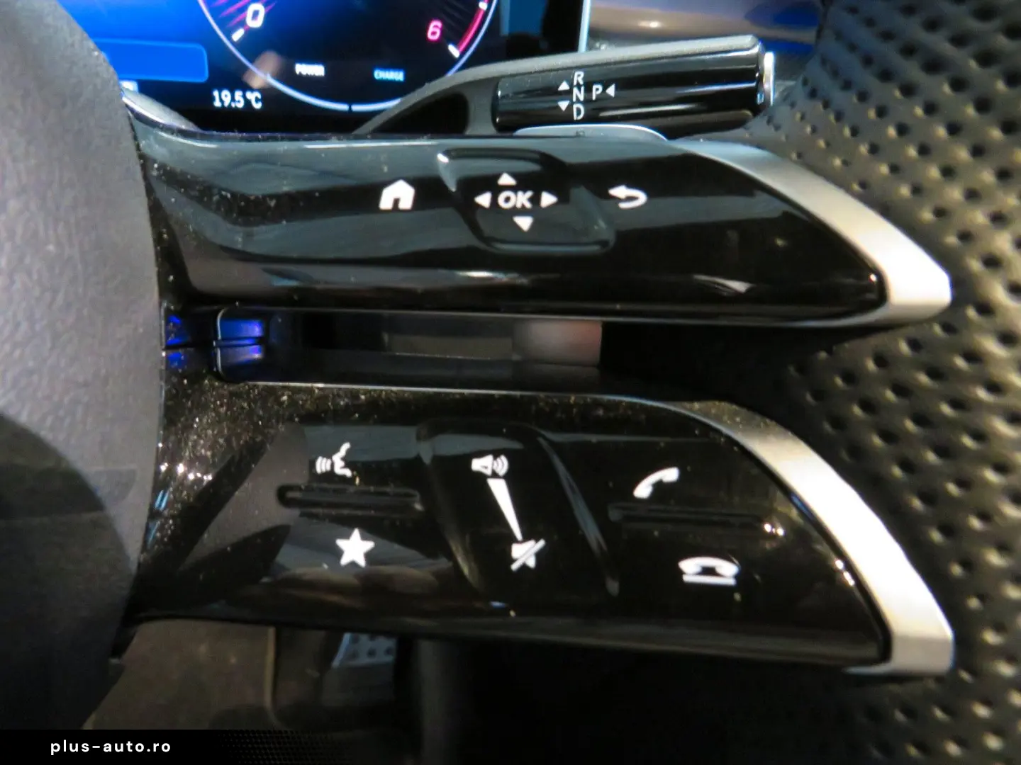 MERCEDES-BENZ GLC 300 d Plus 4M AMG AHK Memory 19