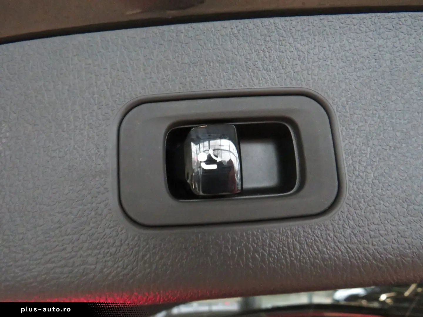 MERCEDES-BENZ GLC 300 d Plus 4M AMG AHK Memory 19