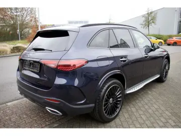 MERCEDES-BENZ GLC 300 e 4M AMG Premium DISTRO Pano 3&hellip;