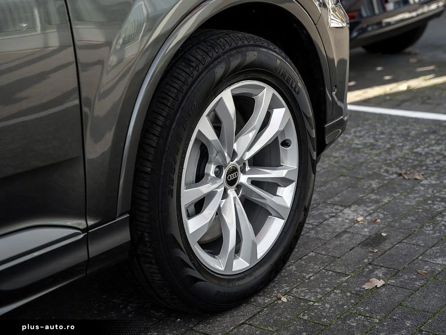 AUDI Q7 55 TFSIe quattro S line PANO