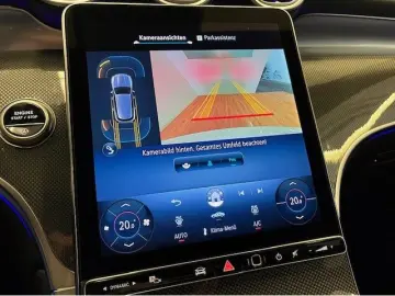 MERCEDES-BENZ GLC 300 d 4Matic AMG-Line AHK Nightpaket