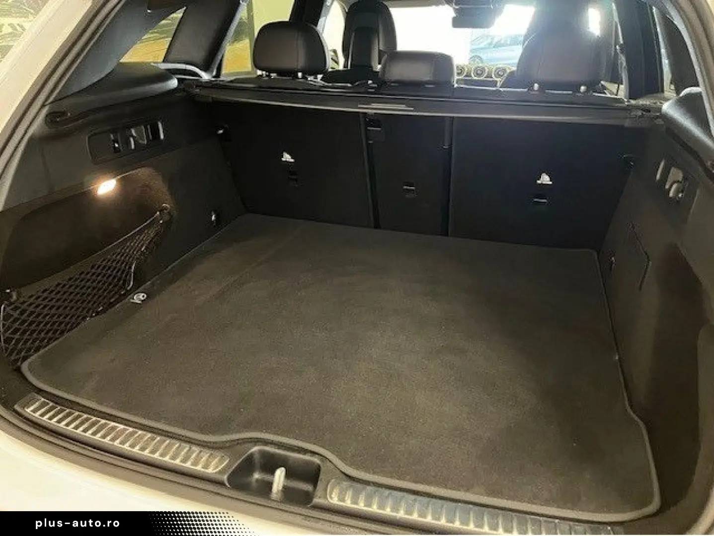 MERCEDES-BENZ GLC 300 d 4Matic AMG-Line AHK Nightpaket