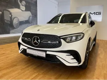 MERCEDES-BENZ GLC 300 d 4Matic AMG-Line AHK Nightpaket