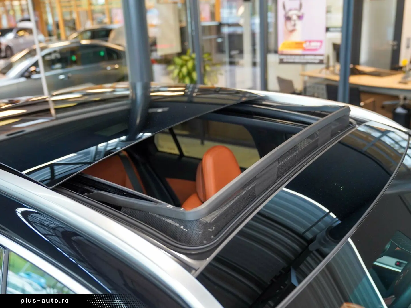 MERCEDES-BENZ GLC 300 e 4M AVANTGARDE Panoramadach DISTRONIC