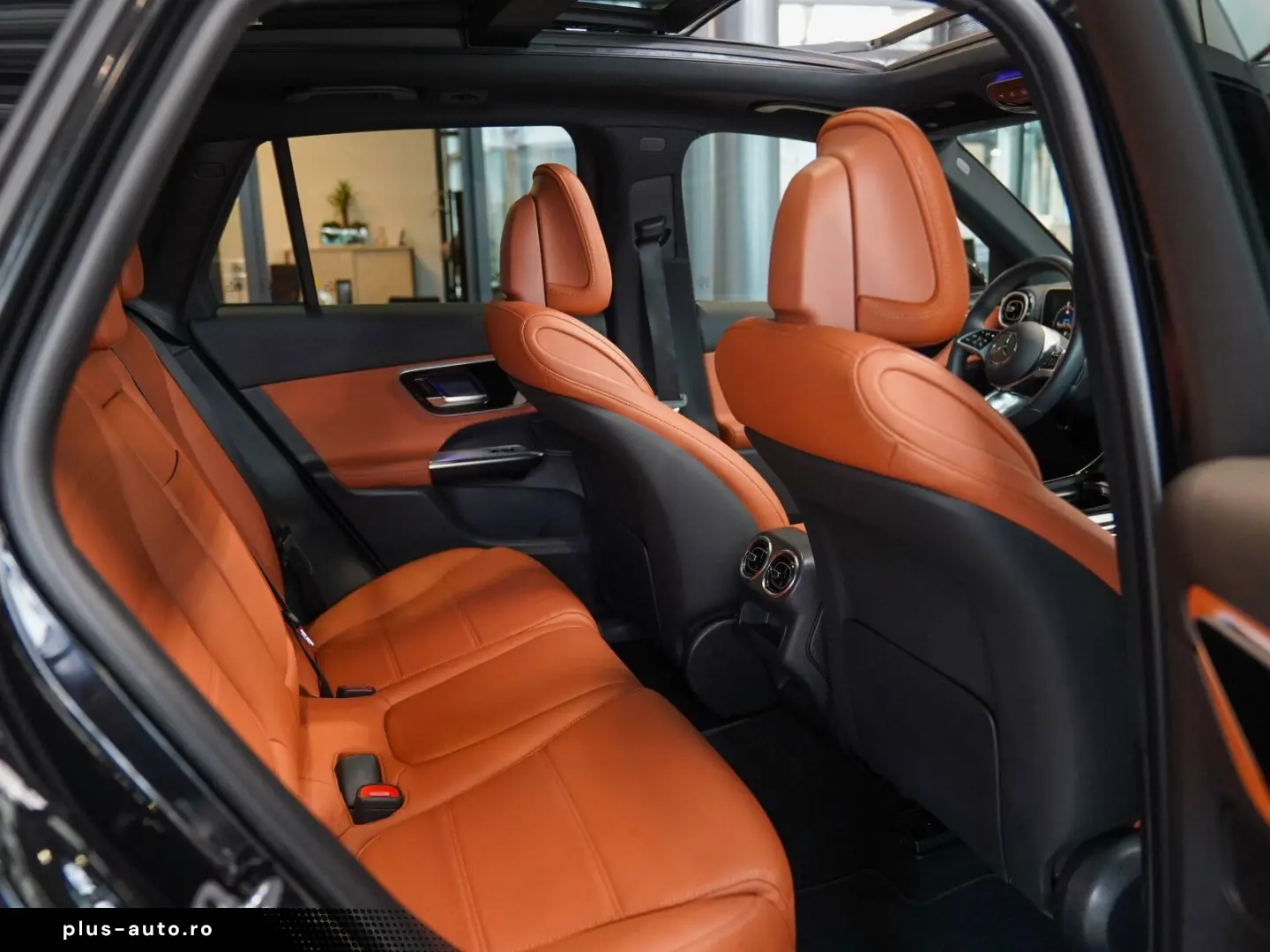 MERCEDES-BENZ GLC 300 e 4M AVANTGARDE Panoramadach DISTRONIC