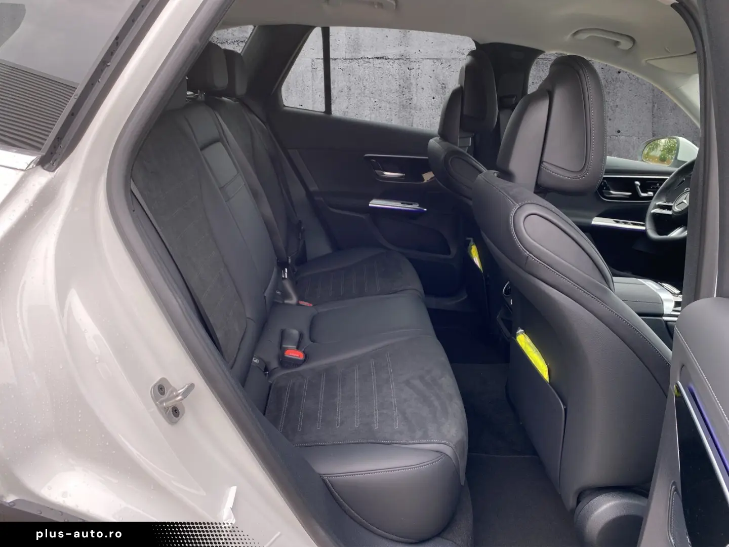 MERCEDES-BENZ GLC 220 d 4M AMG AHK DISTRO MEMORY KAM&hellip;