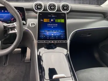 MERCEDES-BENZ GLC 220 d 4M AMG AHK DISTRO MEMORY KAM&hellip;