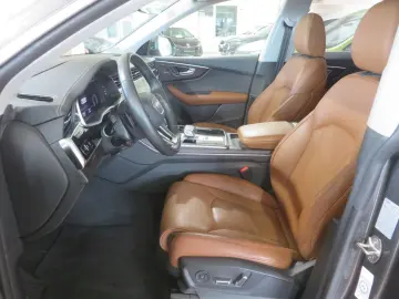 AUDI Q8 55 TFSI Tiptronic Quattro Pano