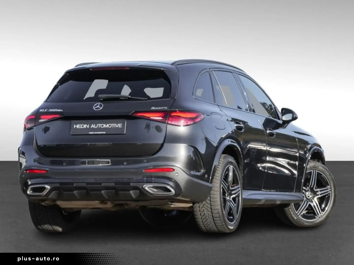 MERCEDES-BENZ GLC 300 de 4M AMG DLIGHT PANO DISTR BURM3D 360