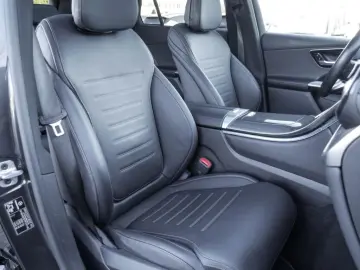 MERCEDES-BENZ GLC 300 de 4M AMG DLIGHT PANO DISTR BURM3D 360