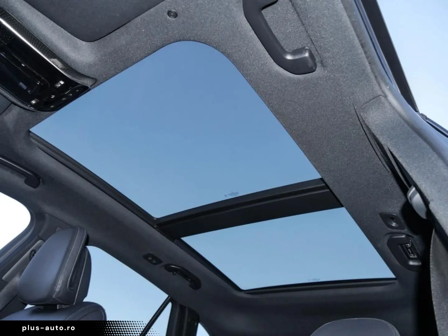 MERCEDES-BENZ GLC 300 de 4M AMG DLIGHT PANO DISTR BURM3D 360