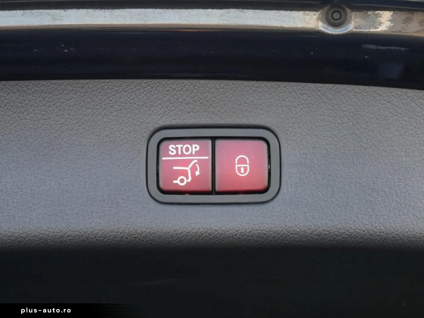 MERCEDES-BENZ GLC 300 de 4M AMG DLIGHT PANO DISTR BURM3D 360