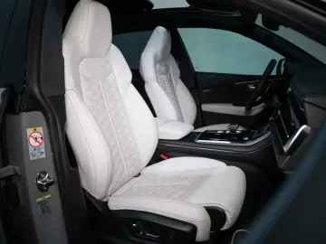 AUDI RSQ8 4.0 TFSI QU PANO EXCLUSIVE DYNAMIK  KERAMIK