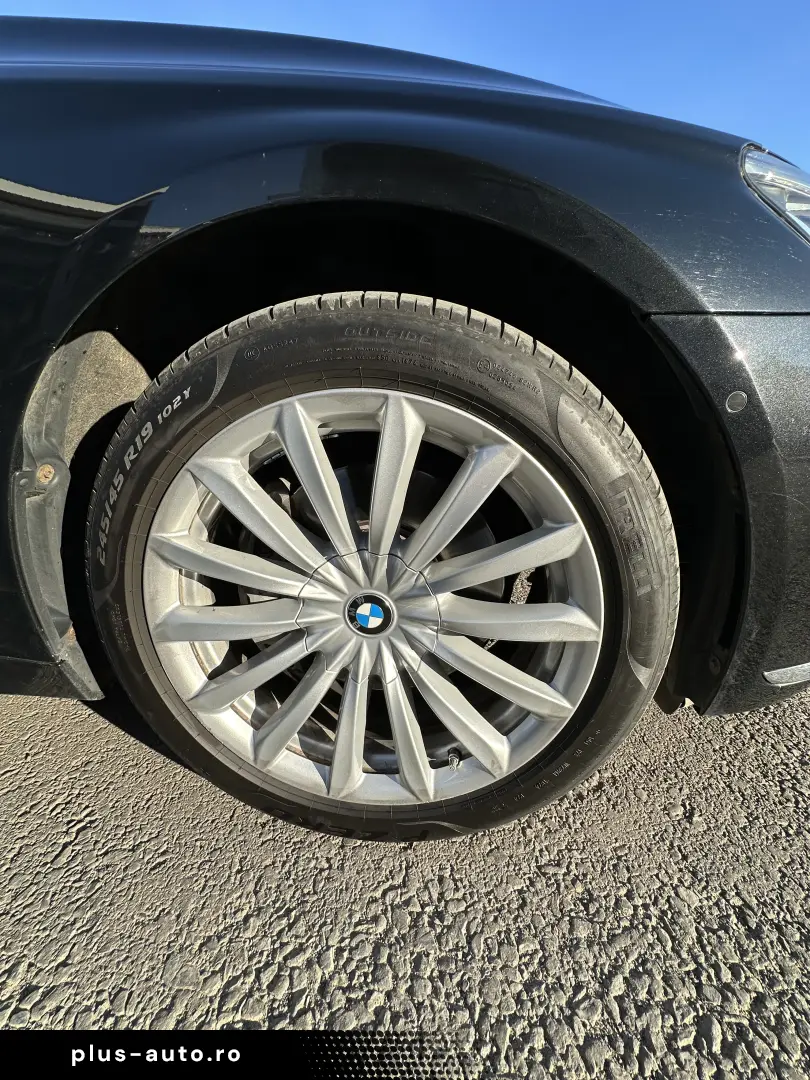 BMW 730