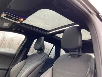 MERCEDES-BENZ GLC 300e 4Matic AMG AHK Panorama 360 Kamera