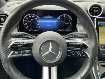 MERCEDES-BENZ GLC 300e 4Matic AMG AHK Panorama 360 Kamera