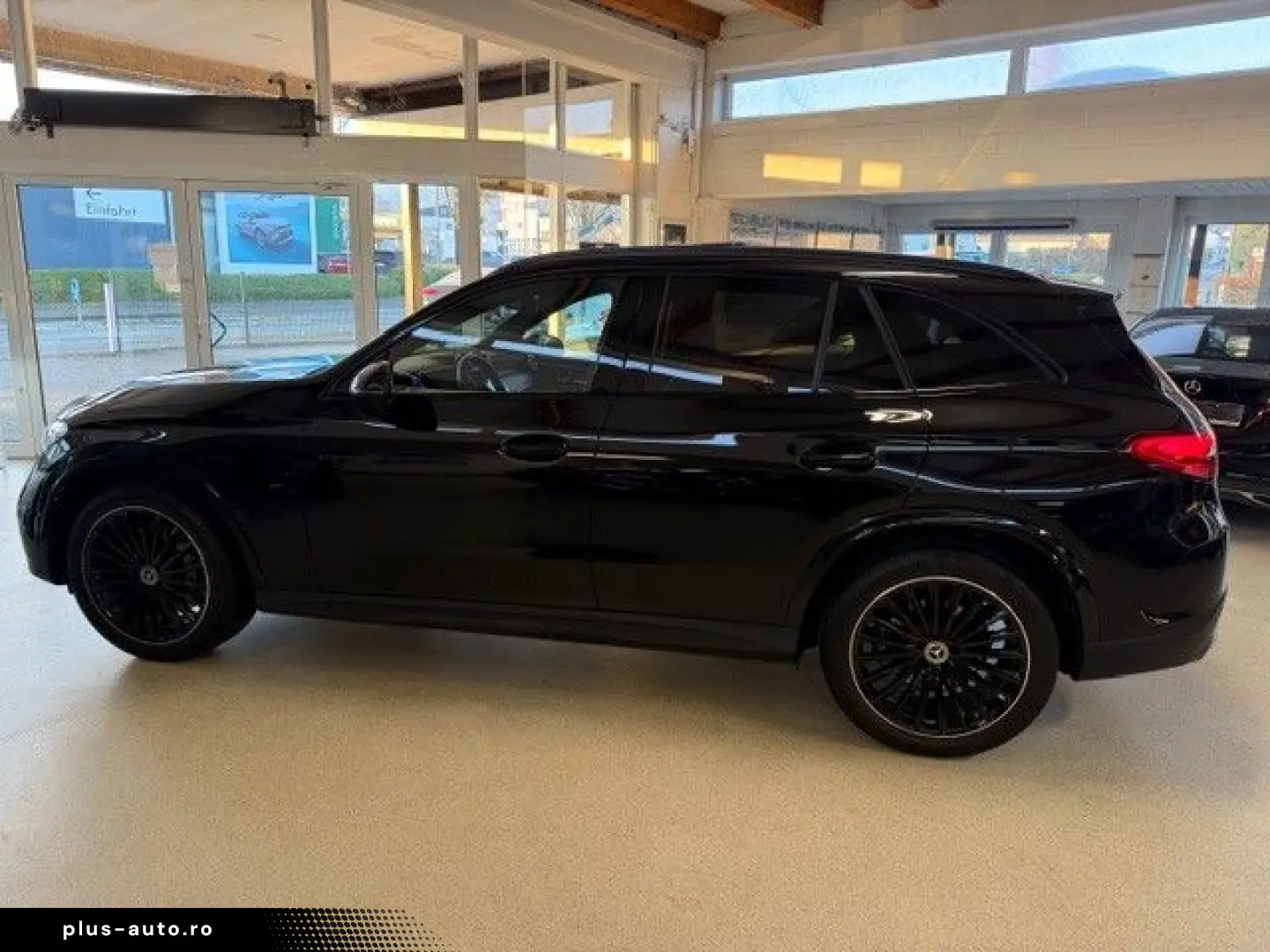 MERCEDES-BENZ GLC 220 d AMG Line 4M Pano Night Burme&hellip;