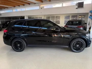 MERCEDES-BENZ GLC 220 d AMG Line 4M Pano Night Burme&hellip;