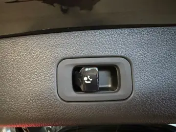 MERCEDES-BENZ GLC 220 d AMG Line 4M Pano Night Burme&hellip;